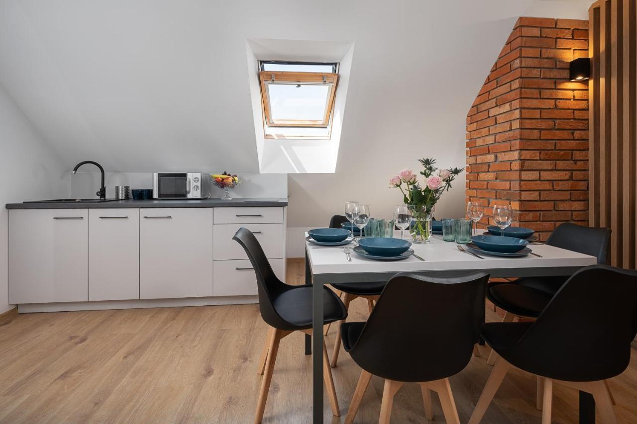 Róża Bałtyku - Apartamenty i Pokoje Dębki Exterior foto