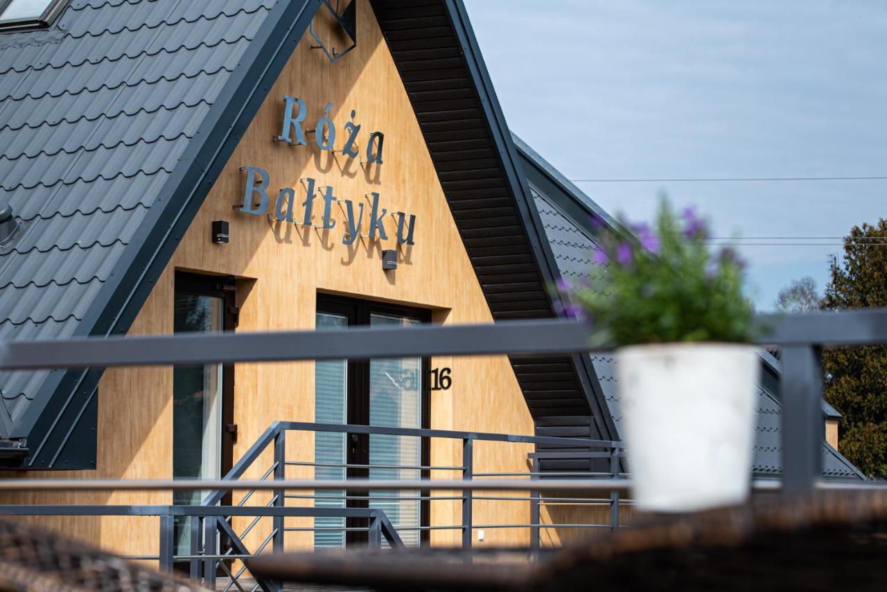 Róża Bałtyku - Apartamenty i Pokoje Dębki Exterior foto
